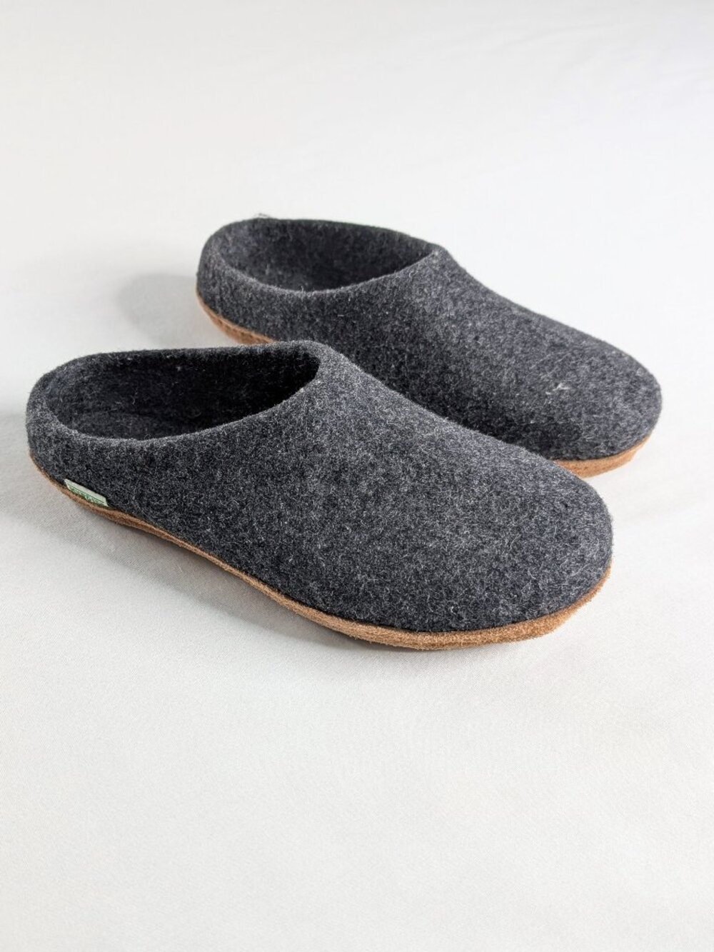 Kyrgies Gray Wool Slippers Molded Sole Comfort Shoes